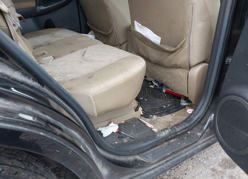 Photo 8 of 2010 Toyota Rav4 (VIN 2T3BF4DVXAW025957)