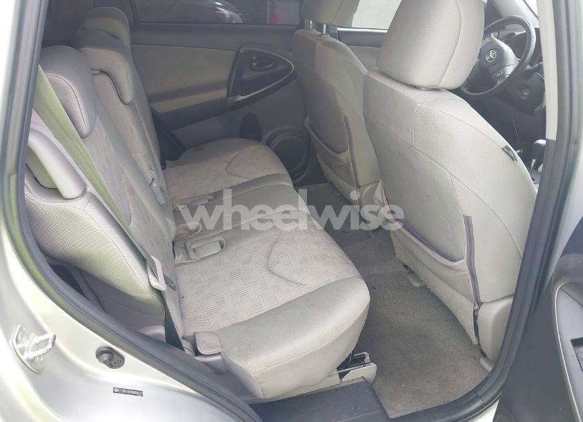 Photo 8 of 2011 Toyota Rav4 (VIN 2T3BF4DVXBW096111)