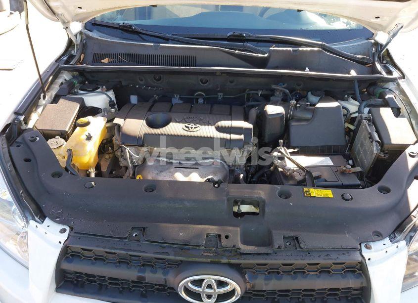 Photo 10 of 2011 Toyota Rav4 (VIN 2T3BF4DVXBW123436)