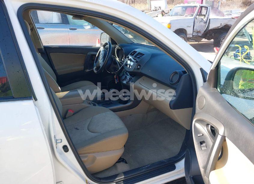 Photo 5 of 2011 Toyota Rav4 (VIN 2T3BF4DVXBW123436)