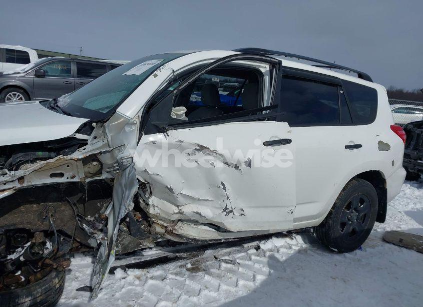 Photo 14 of 2011 Toyota Rav4 (VIN 2T3BF4DVXBW133433)