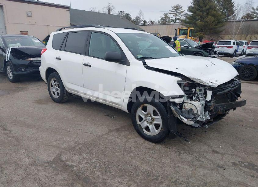 2011 Toyota Rav4 (VIN 2T3BF4DVXBW141015) main photo