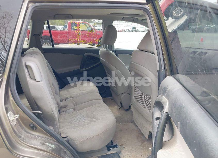 Photo 8 of 2011 Toyota Rav4 (VIN 2T3BF4DVXBW148370)