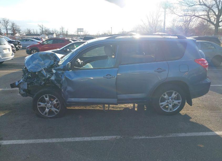 Photo 14 of 2011 Toyota Rav4 (VIN 2T3BF4DVXBW158137)