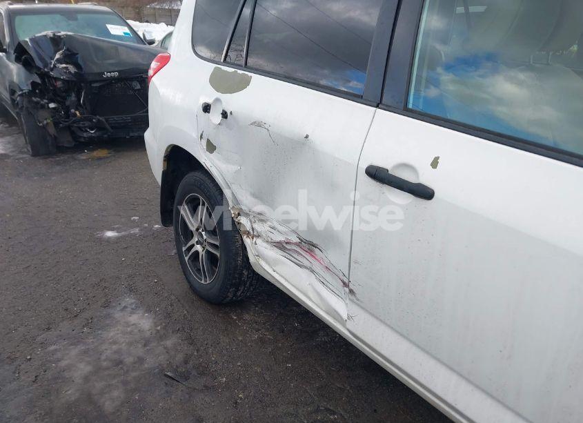 Photo 6 of 2011 Toyota Rav4 (VIN 2T3BF4DVXBW163161)