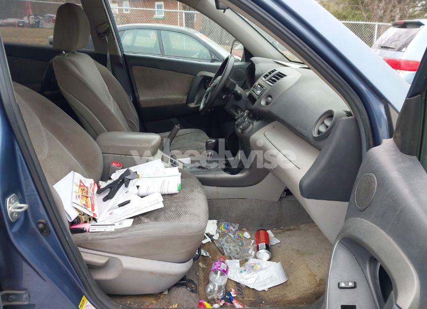 Photo 5 of 2011 Toyota Rav4 (VIN 2T3BF4DVXBW163984)