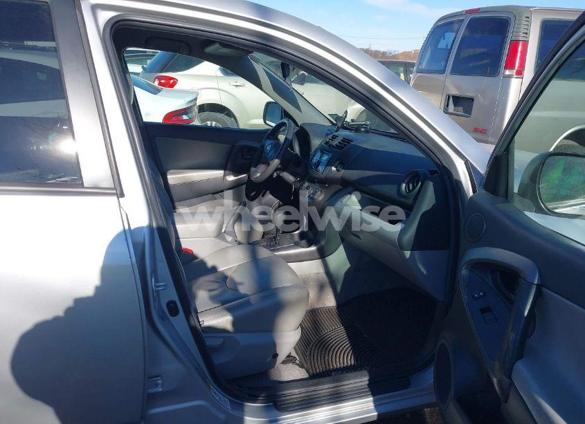 Photo 5 of 2012 Toyota Rav4 (VIN 2T3BF4DVXCW236756)