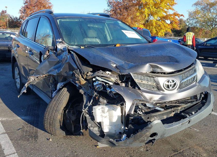 2013 Toyota Rav4 LE (VIN 2T3BFREV0DW105459) main photo