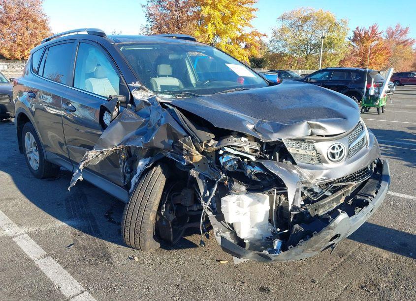 Photo 6 of 2013 Toyota Rav4 LE (VIN 2T3BFREV0DW105459)