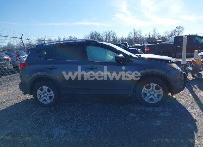 Photo 13 of 2014 Toyota Rav4 LE (VIN 2T3BFREV0EW158499)