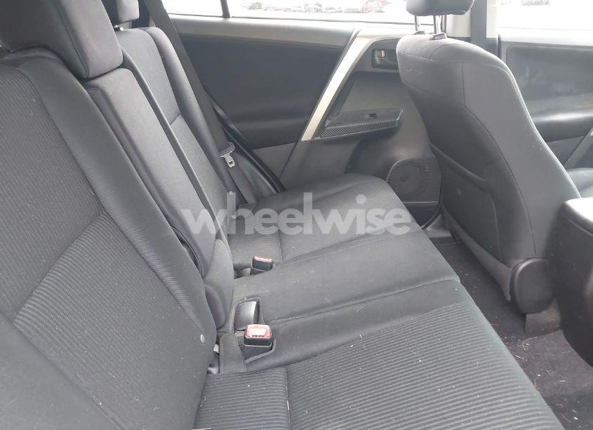 Photo 8 of 2015 Toyota Rav4 LE (VIN 2T3BFREV0FW249192)