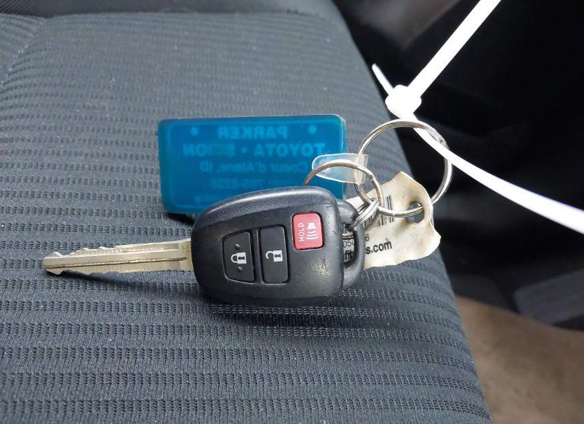 Photo 11 of 2015 Toyota Rav4 LE (VIN 2T3BFREV0FW272648)