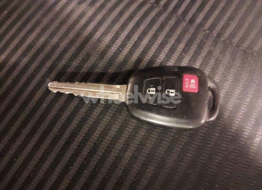 Photo 11 of 2016 Toyota Rav4 LE (VIN 2T3BFREV0GW420444)