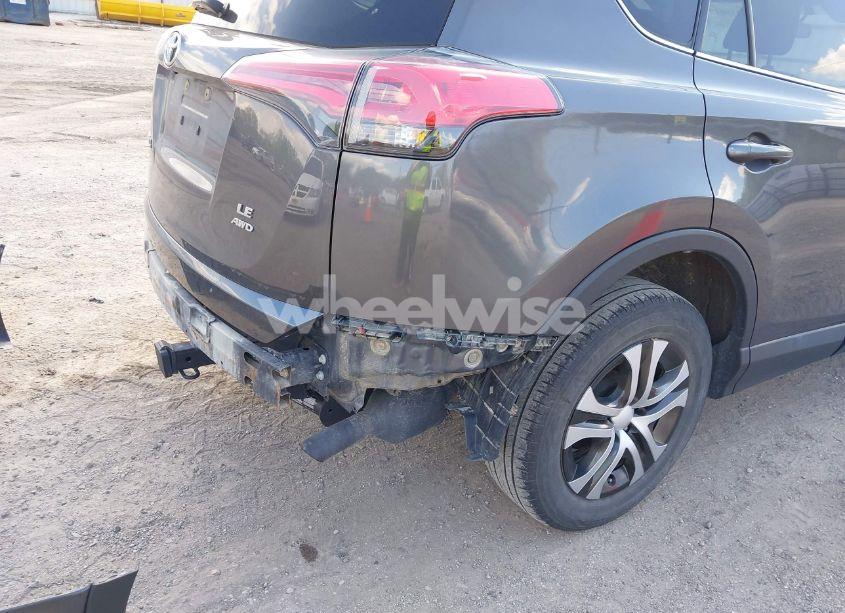 Photo 18 of 2016 Toyota Rav4 LE (VIN 2T3BFREV0GW477405)