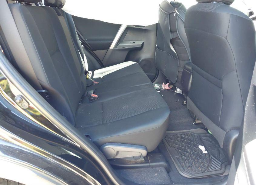 Photo 8 of 2016 Toyota Rav4 LE (VIN 2T3BFREV0GW488954)