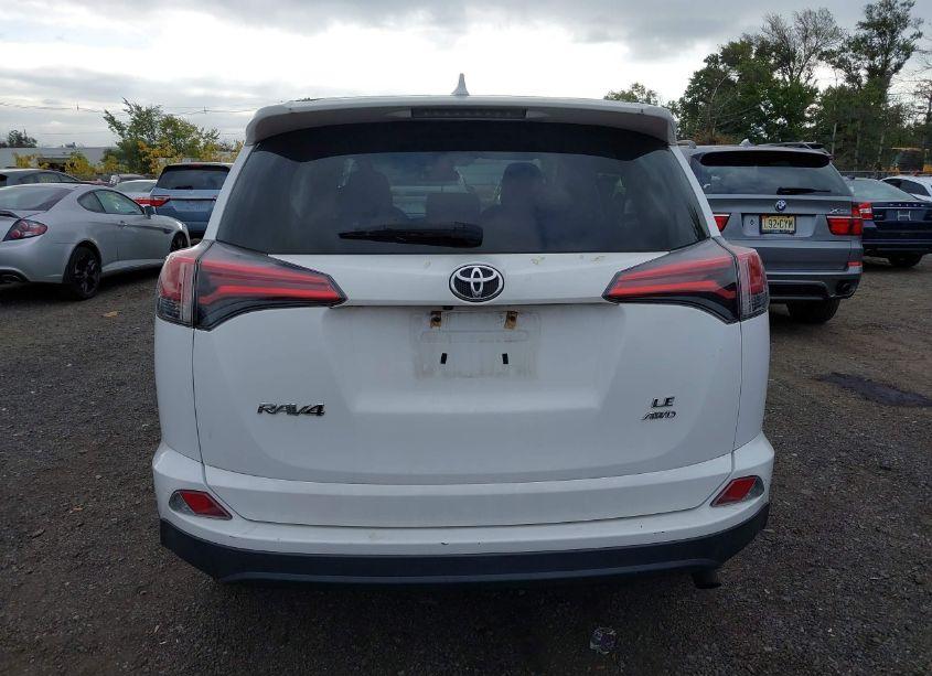 Photo 16 of 2018 Toyota Rav4 LE (VIN 2T3BFREV0JW750964)