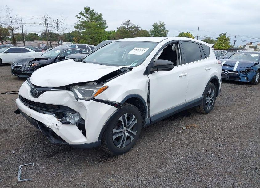 Photo 2 of 2018 Toyota Rav4 LE (VIN 2T3BFREV0JW750964)