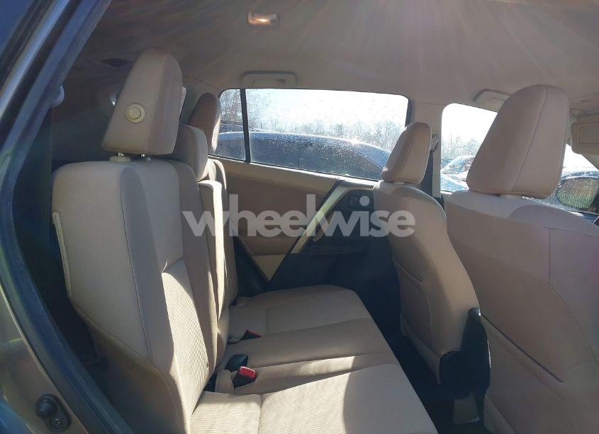 Photo 8 of 2013 Toyota Rav4 LE (VIN 2T3BFREV1DW022168)