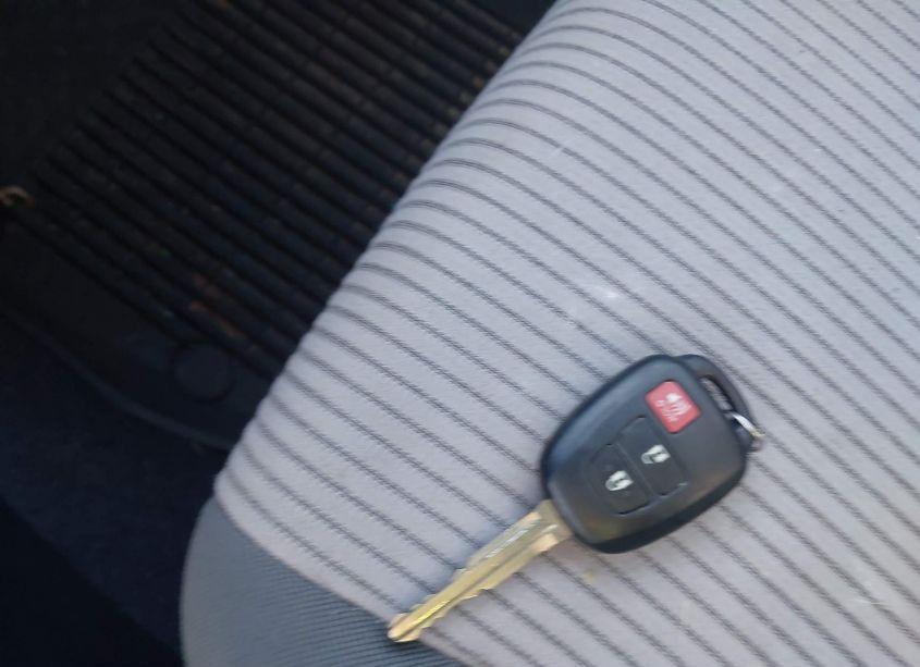 Photo 11 of 2013 Toyota Rav4 LE (VIN 2T3BFREV1DW032652)