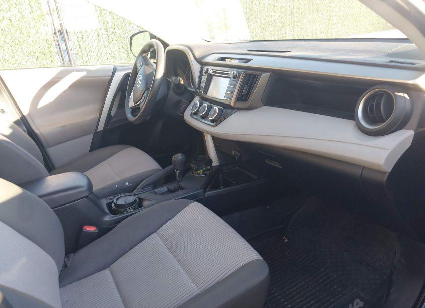 Photo 5 of 2013 Toyota Rav4 LE (VIN 2T3BFREV1DW032652)