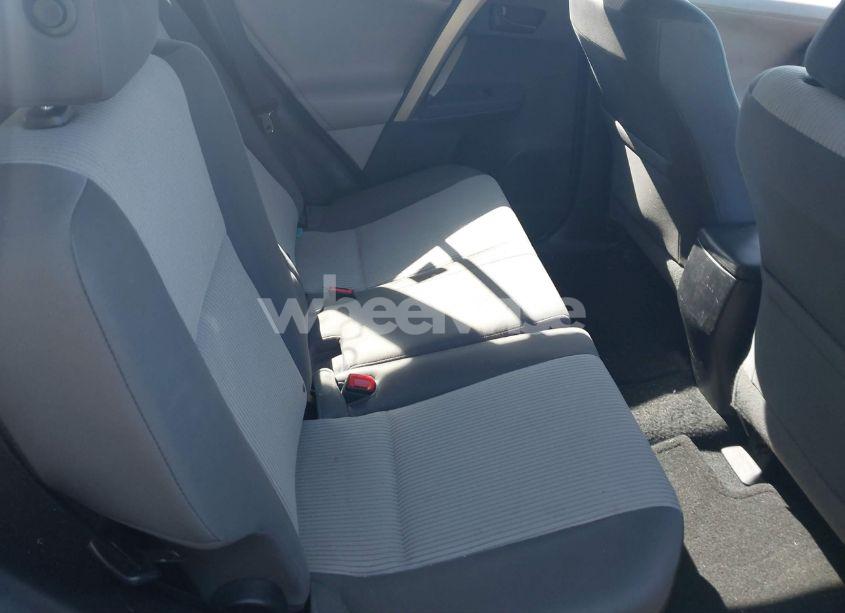 Photo 8 of 2013 Toyota Rav4 LE (VIN 2T3BFREV1DW084721)