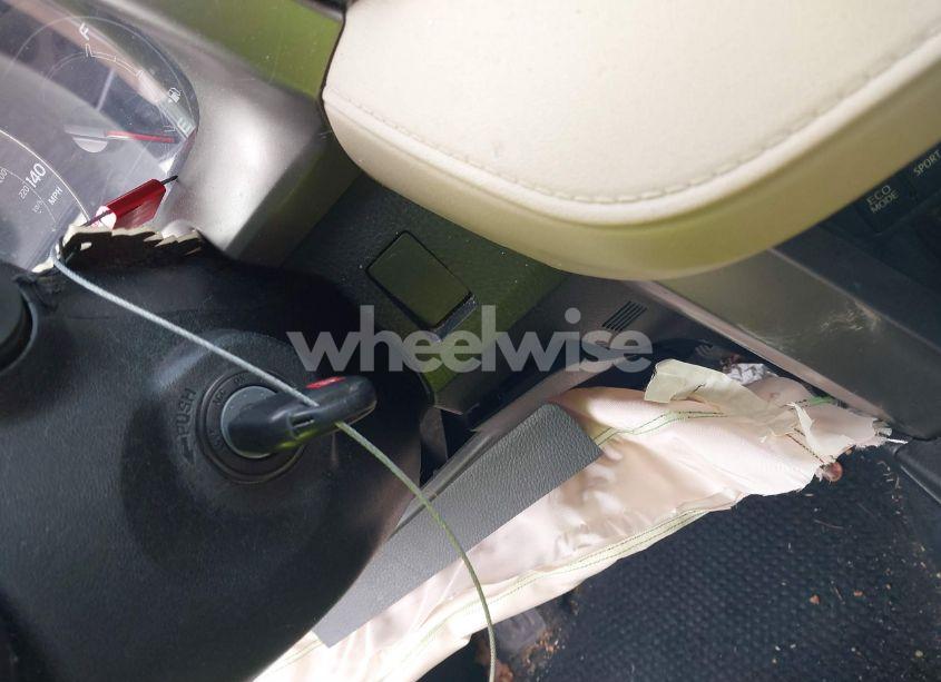 Photo 11 of 2013 Toyota Rav4 LE (VIN 2T3BFREV1DW092656)