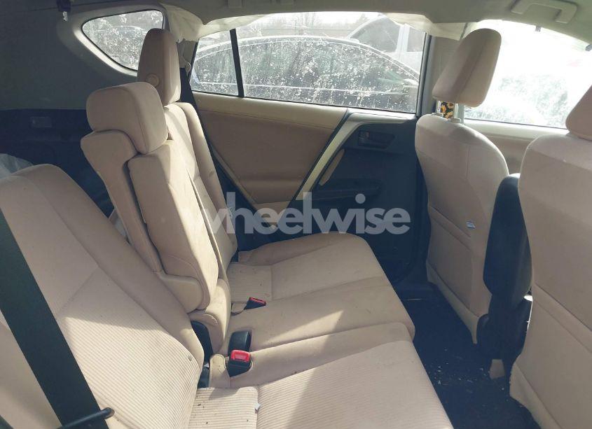 Photo 8 of 2013 Toyota Rav4 LE (VIN 2T3BFREV1DW092656)