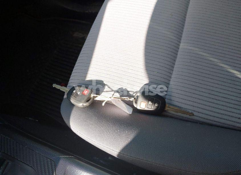 Photo 11 of 2015 Toyota Rav4 LE (VIN 2T3BFREV1FW291581)