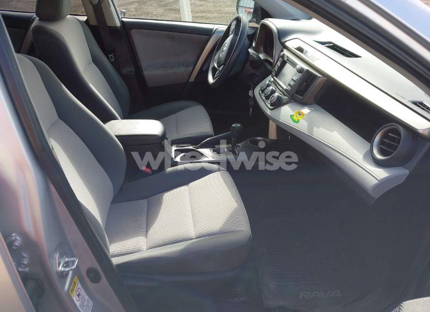 Photo 5 of 2015 Toyota Rav4 LE (VIN 2T3BFREV1FW291581)