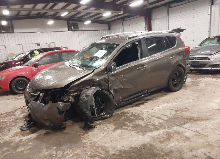 Photo 2 of 2015 Toyota Rav4 LE (VIN 2T3BFREV1FW339399)