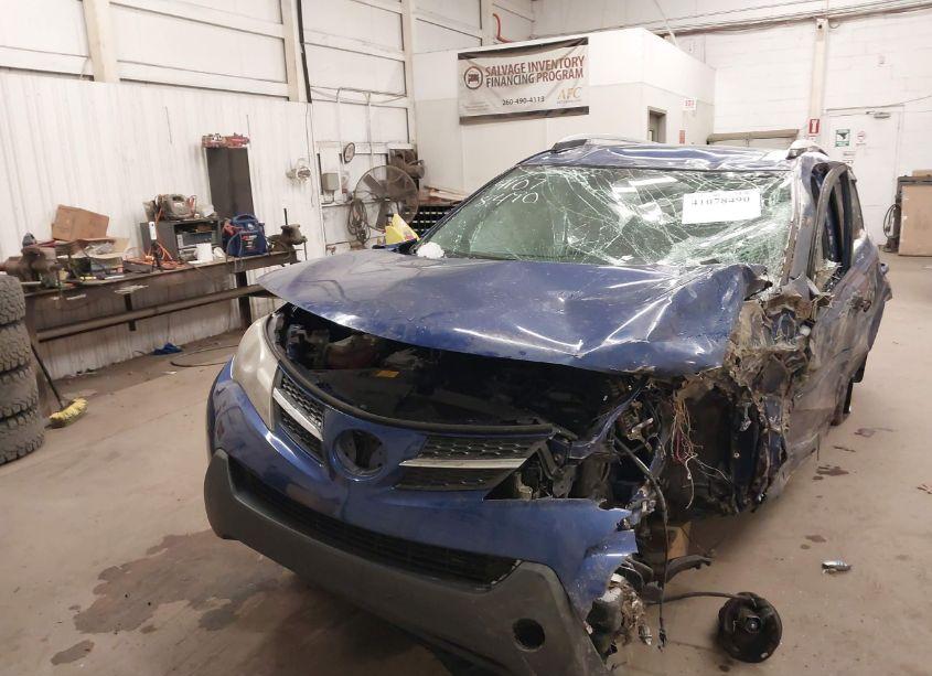 Photo 2 of 2015 Toyota Rav4 LE (VIN 2T3BFREV1FW363444)