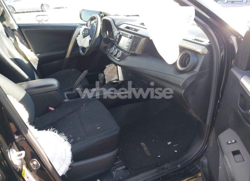 Photo 5 of 2015 Toyota Rav4 LE (VIN 2T3BFREV1FW395519)