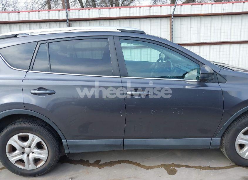 Photo 13 of 2016 Toyota Rav4 LE (VIN 2T3BFREV1GW441447)