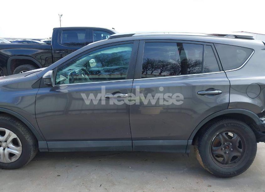 Photo 14 of 2016 Toyota Rav4 LE (VIN 2T3BFREV1GW441447)