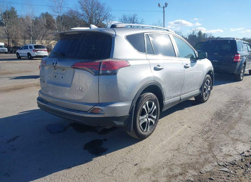 Photo 4 of 2016 Toyota Rav4 LE (VIN 2T3BFREV1GW445336)