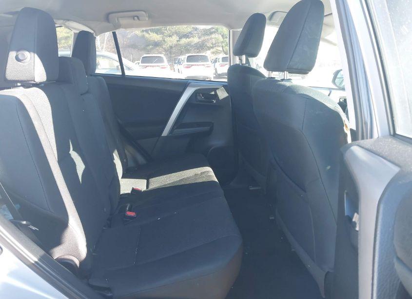 Photo 8 of 2016 Toyota Rav4 LE (VIN 2T3BFREV1GW445336)