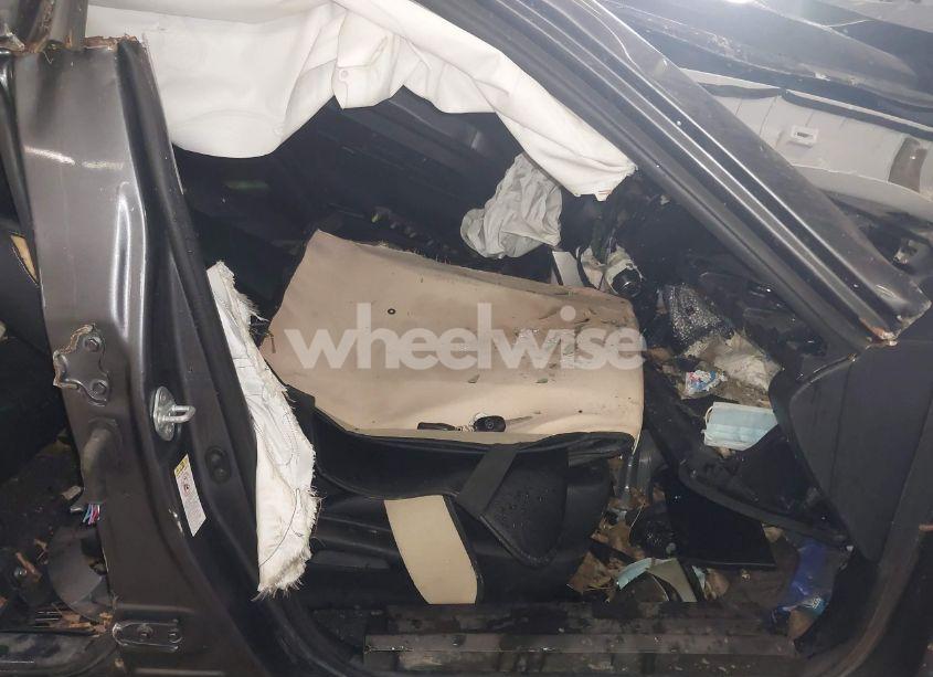 Photo 5 of 2017 Toyota Rav4 LE (VIN 2T3BFREV1HW671197)