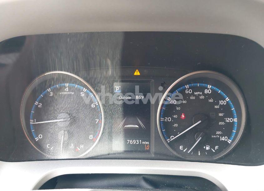 Photo 7 of 2018 Toyota Rav4 LE (VIN 2T3BFREV1JW754103)