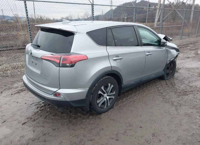 Photo 4 of 2018 Toyota Rav4 LE (VIN 2T3BFREV1JW789479)
