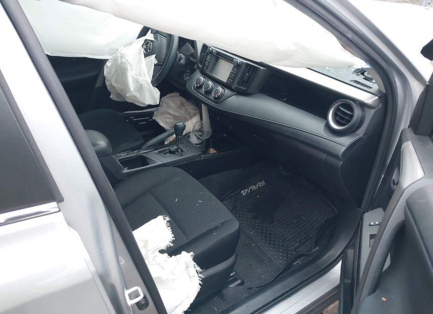 Photo 5 of 2018 Toyota Rav4 LE (VIN 2T3BFREV1JW789479)