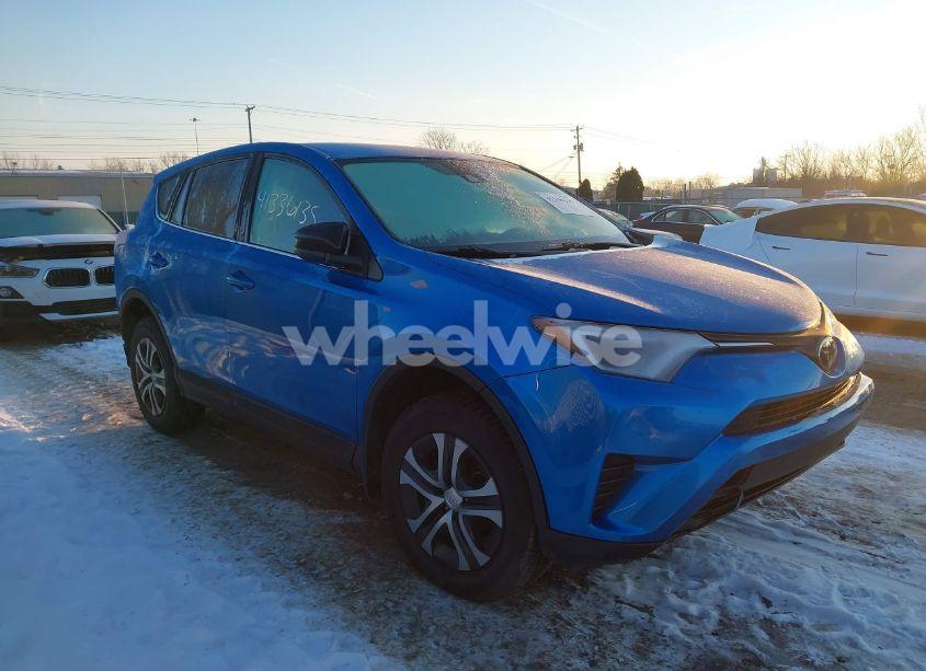 2018 Toyota Rav4 LE (VIN 2T3BFREV1JW836963) main photo