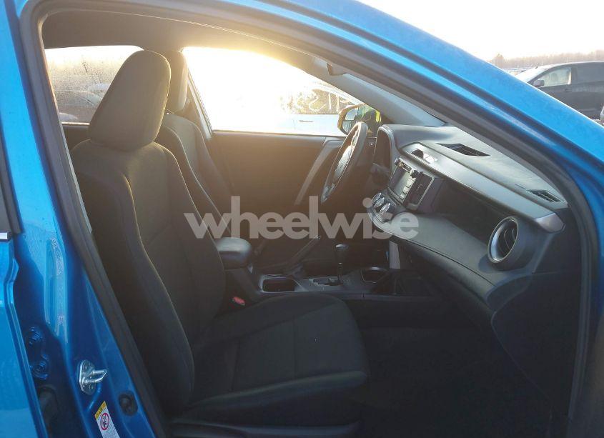 Photo 5 of 2018 Toyota Rav4 LE (VIN 2T3BFREV1JW836963)