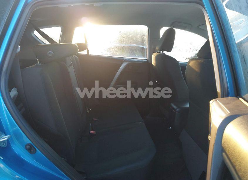 Photo 8 of 2018 Toyota Rav4 LE (VIN 2T3BFREV1JW836963)