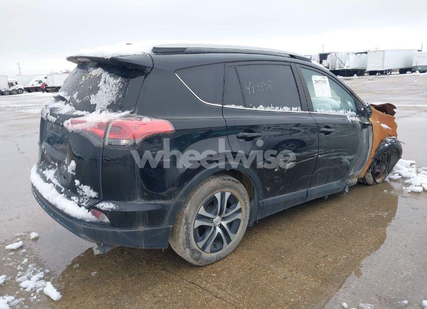 Photo 4 of 2018 Toyota Rav4 LE (VIN 2T3BFREV1JW844545)