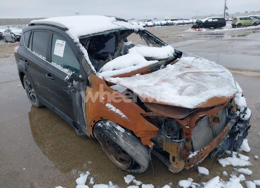 Photo 6 of 2018 Toyota Rav4 LE (VIN 2T3BFREV1JW844545)