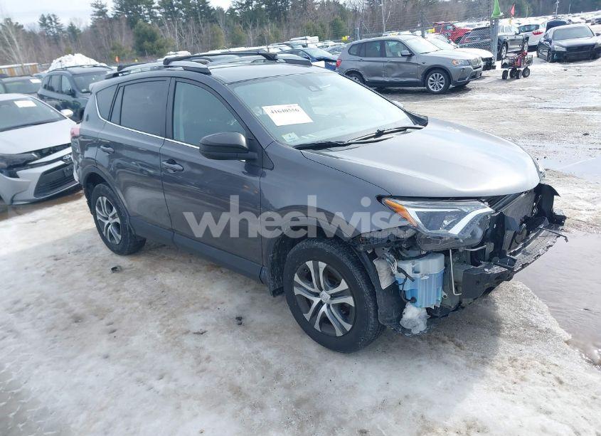2018 Toyota Rav4 LE (VIN 2T3BFREV1JW854136) main photo