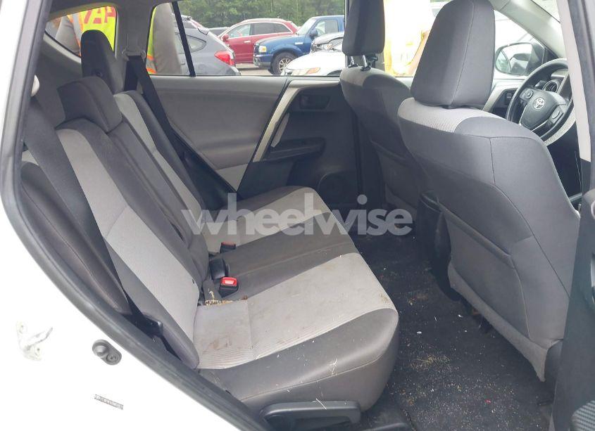 Photo 8 of 2013 Toyota Rav4 LE (VIN 2T3BFREV2DW026911)