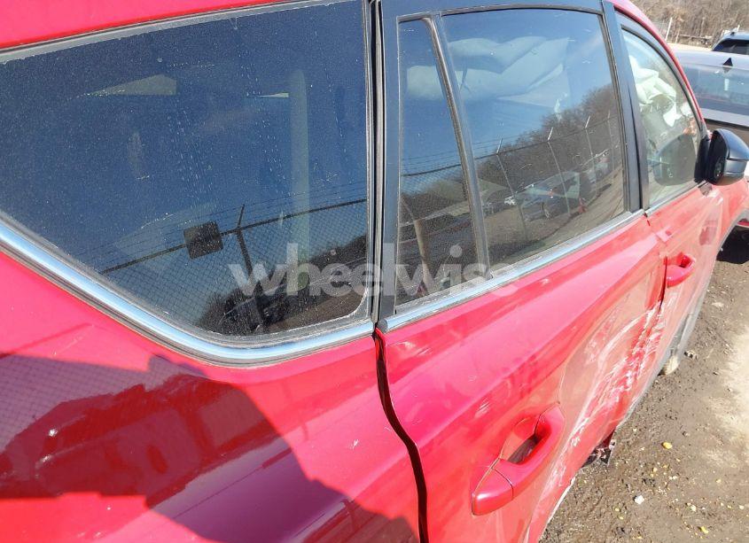 Photo 11 of 2013 Toyota Rav4 LE (VIN 2T3BFREV2DW094805)