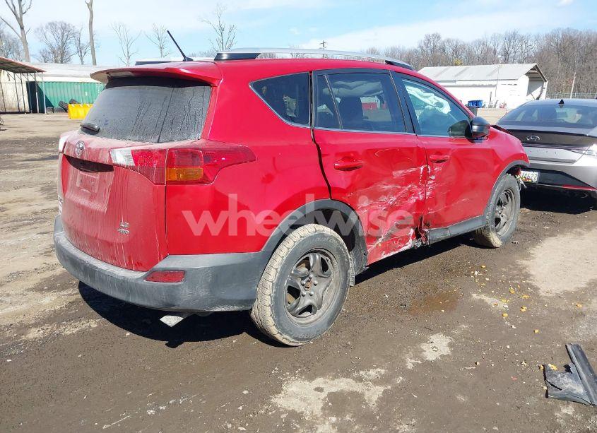 Photo 4 of 2013 Toyota Rav4 LE (VIN 2T3BFREV2DW094805)