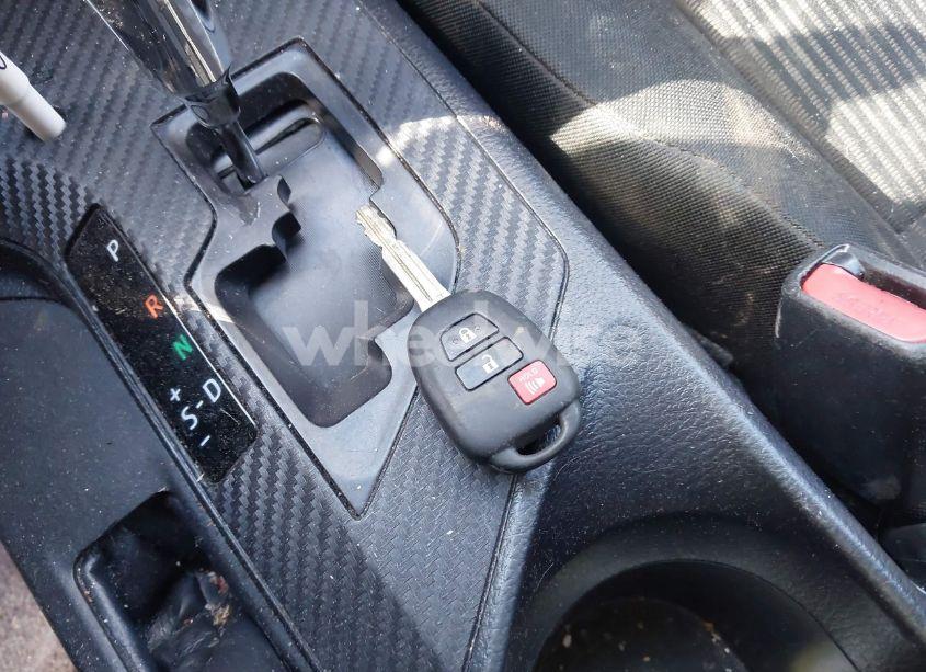 Photo 11 of 2015 Toyota Rav4 LE (VIN 2T3BFREV2FW262915)